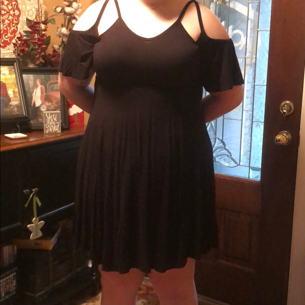 Black stretchy dress